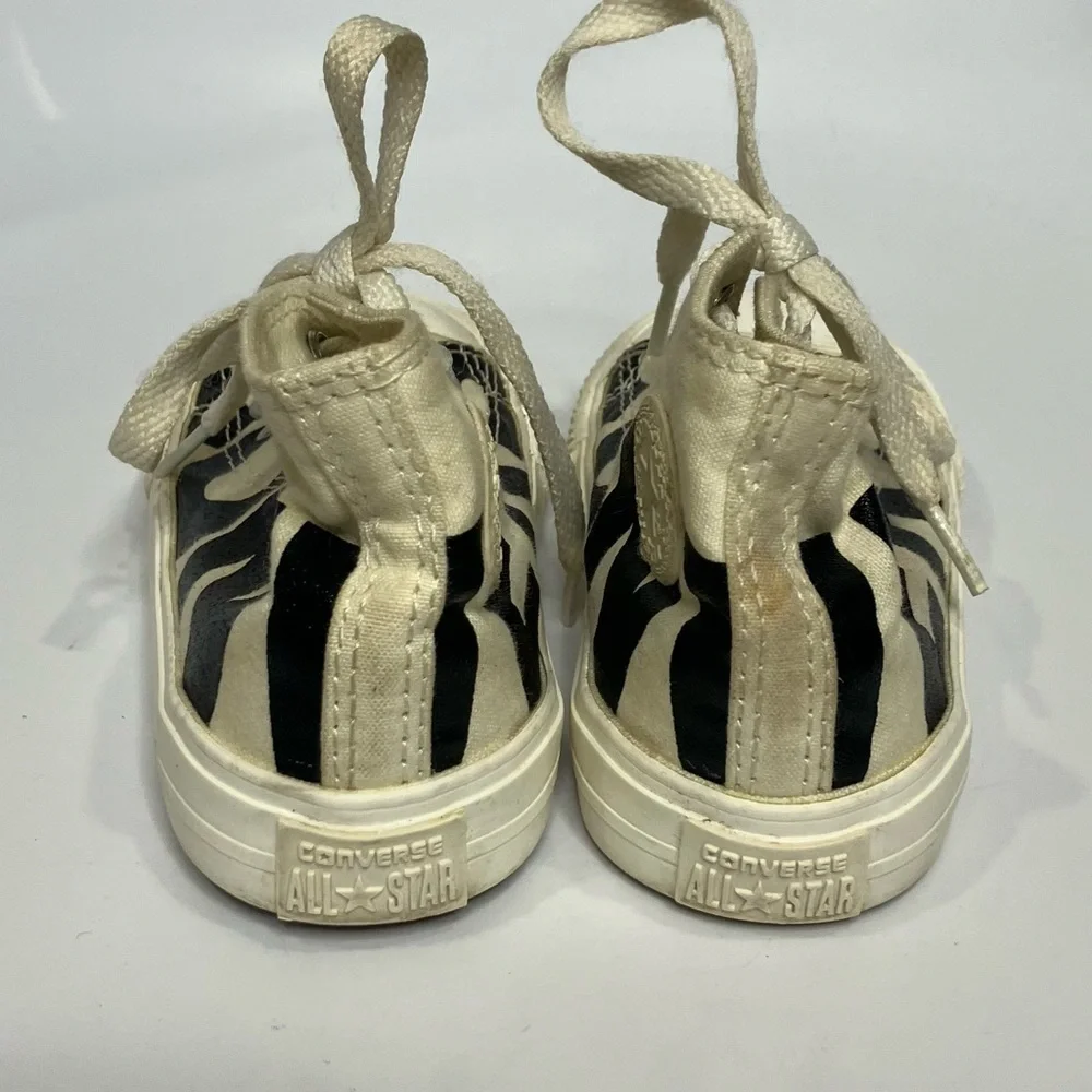 Converse all star word mark hightop‎ sneakers white black size 7 toddler casual